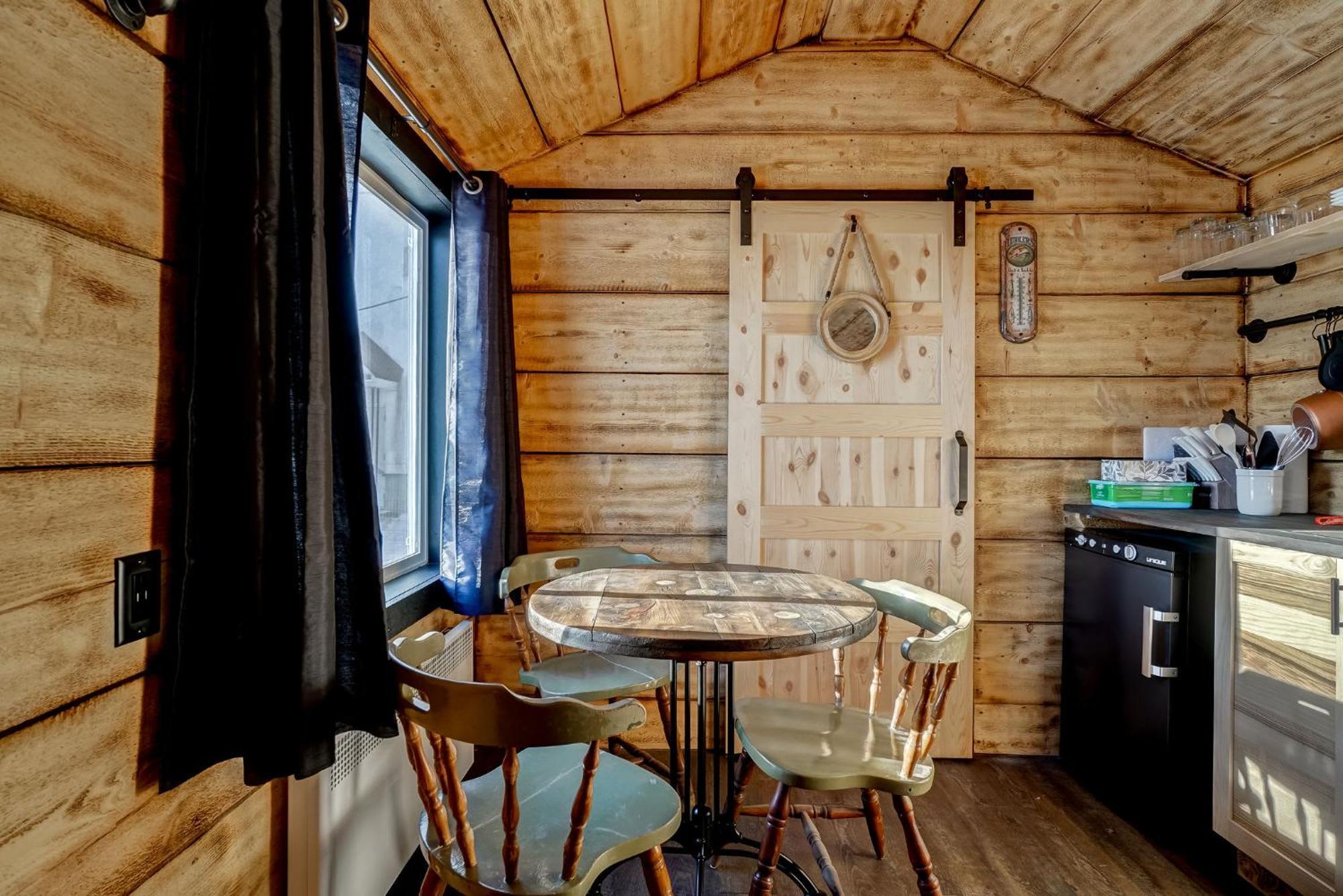 Your Cozy Cabin Retreat Saint-Remi-d'Amherst 外观 照片